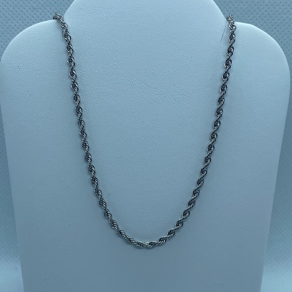 Rope chain necklace